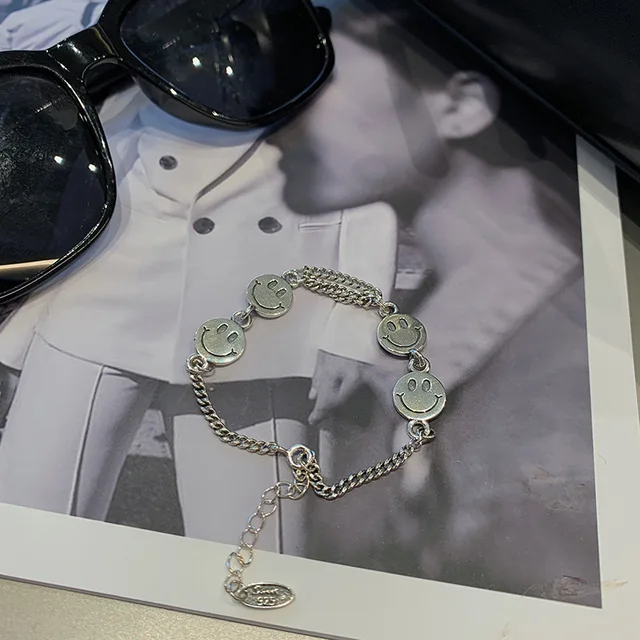 Pulseira de Prata ANENJER: Um Toque de Elegância para Homens e Mulheres 4 Pulseira de Prata ANENJER com Pingente de Estrela e Coração