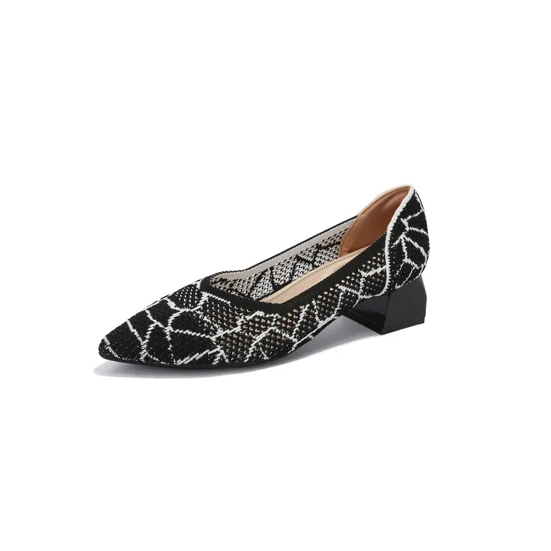 thumbnail image 1 of Zapatos de reina tejidos con agujeros y transpirables de primavera y verano con tacones gruesos y puntiagudos, 1 of 5