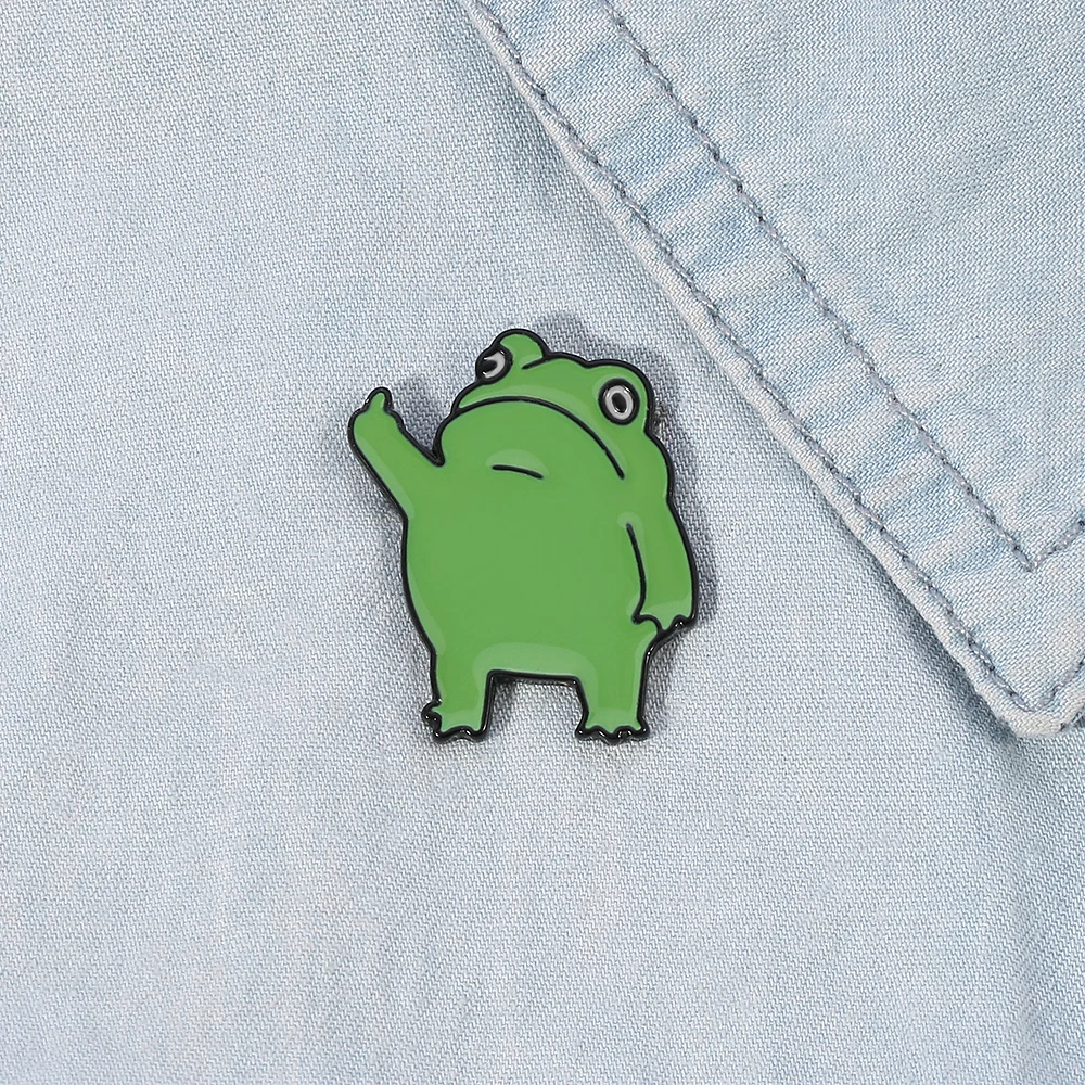Animal Brooch Funny Vertical Middle Finger Frog Brooch Creative Cartoon Animal Metal Badge Clothing Accessories