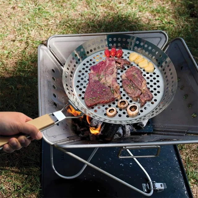 Round Hollowed-out Wooden Handle Barbecue Plate Outdoor Vegetable Barbecue Plate Outdoor Portable BBQ Grill Pan 3