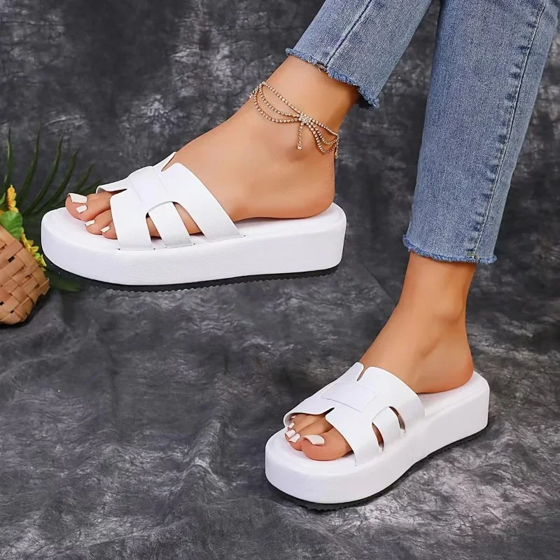 Womens Summer Platform Slippers Round Toe Casual Basic - Main Image