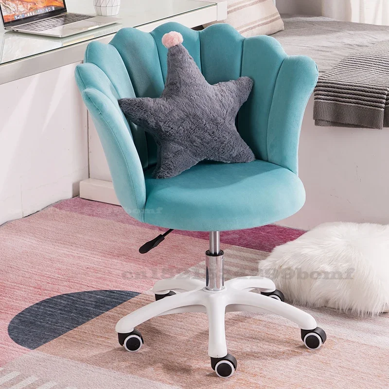 Slide image d84b07b6660e4c188001789e268e89be