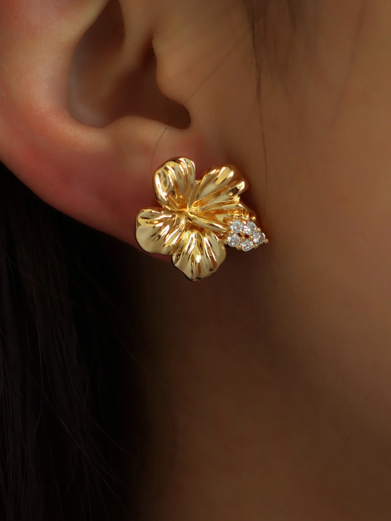 Womens Cube Zirconia Flower Earrings