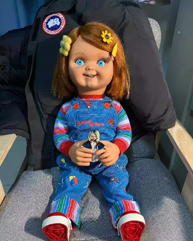 Supreme Chucky 人形 音声機能付き Supreme CHUCKY 音声機能付き人形