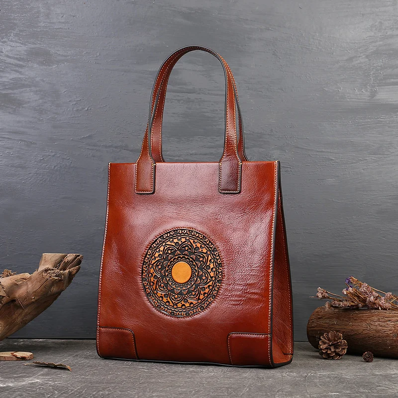 

Leather women's bag, first layer leather handbag, new embossed small square bag, advanced feeling, single shoulder