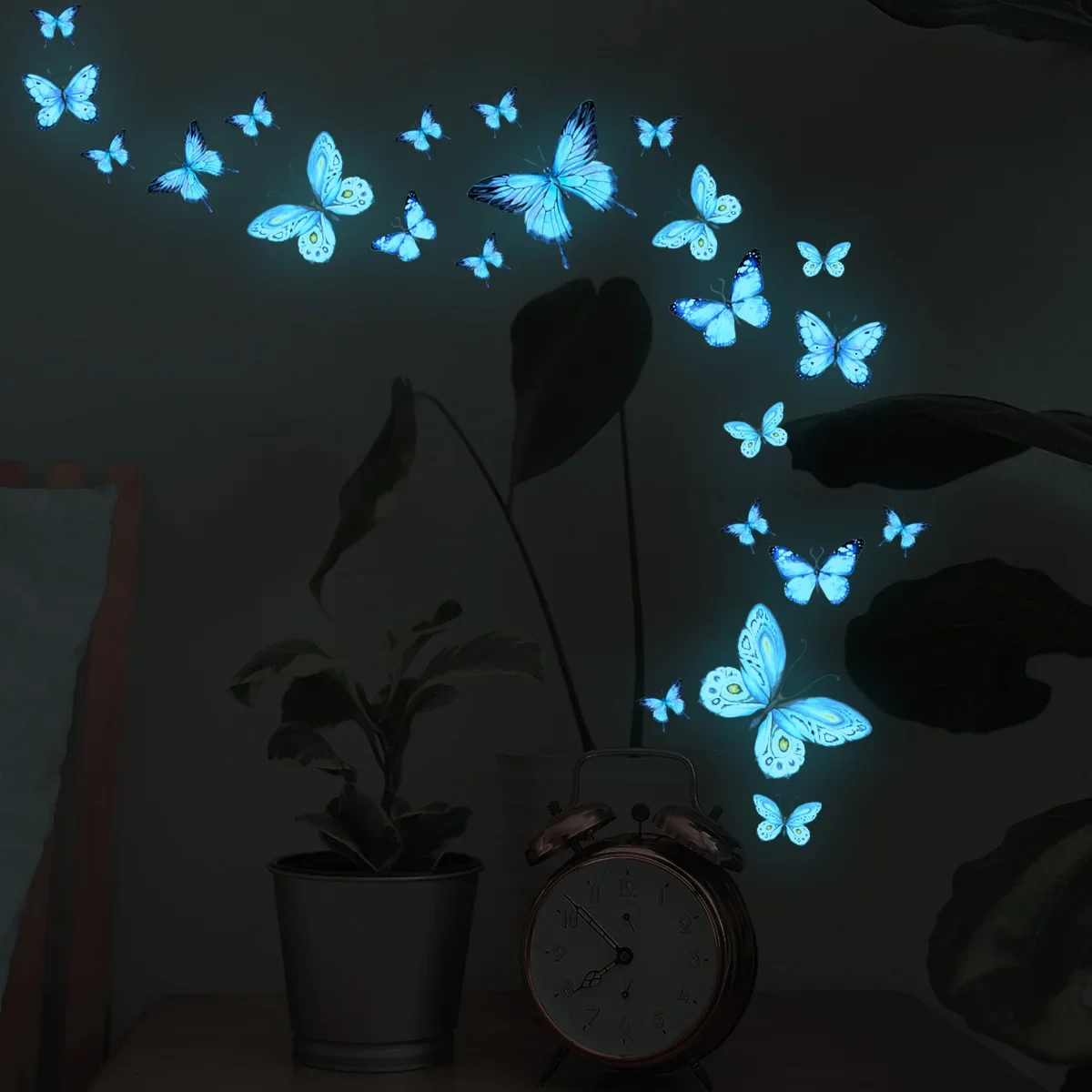 Luminous Wall Stickers Butterfly Stars Wall Sticker Decor for Child Room Bedroom