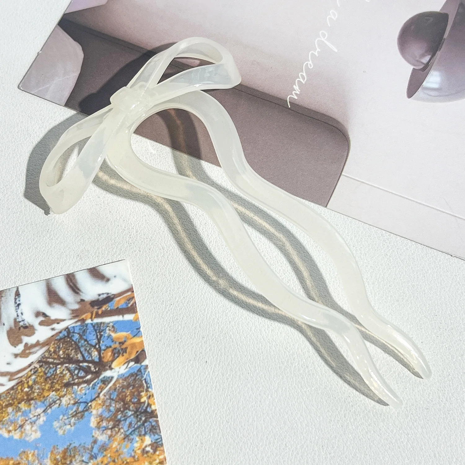 U-Shaped Bow Hair Stick Acrylic Hairpin for Women Fashion Hair Clip Comb Bun Sweet Headwear Hairstyle Girls Hair Accessories