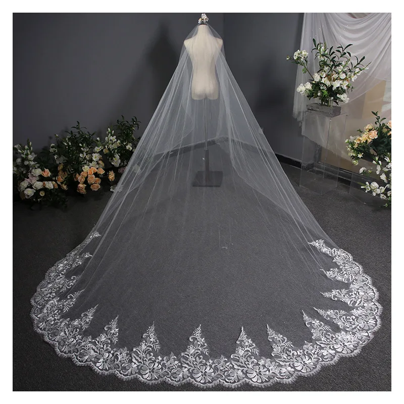 Рисунок 5 - Фата свадебная со шлейфом