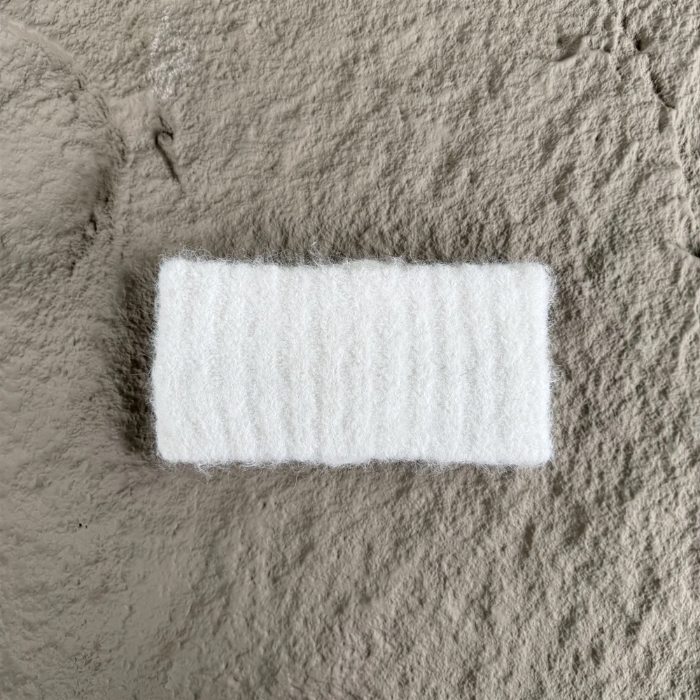 Neu eingetroffen: Winter-Stirnband für Damen – einfarbig, breit, warmhaltend, aus gestrickter Baumwolle, hochwertiges Plüsch-Haarband – Detail 6