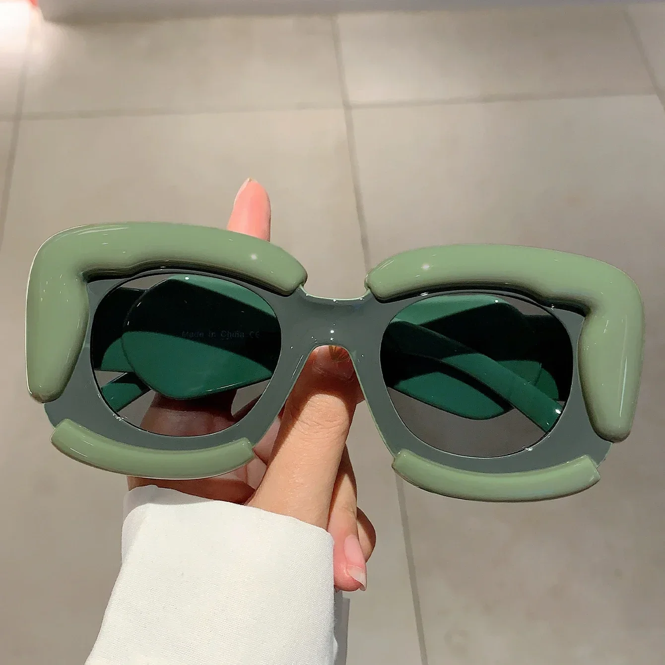 KAMMPT Sque Occhiali da sole da donna 2023 New Oversize Cloud Shape Rim Shades Ins Trendy Brand Design Protezione UV400_voghion.com