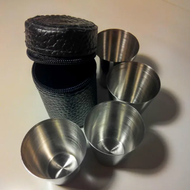 휴대용 PU 커버와 함께 제공되는 30ml 스테인레스 스틸 와인 컵