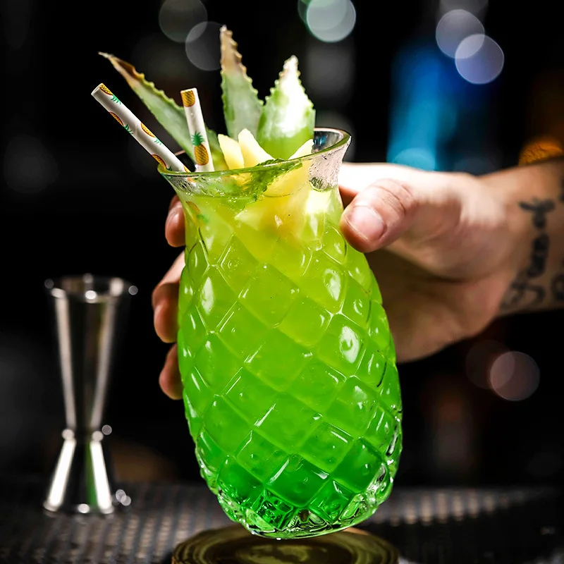 Creative Bar Pineapple Shaped Cocktail Glass Restaurant Special Drink Cup Transparent Juice Glass For Party glass cup
