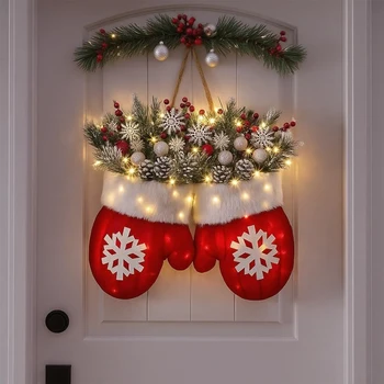 Glove-Shaped Christmas Garland 1