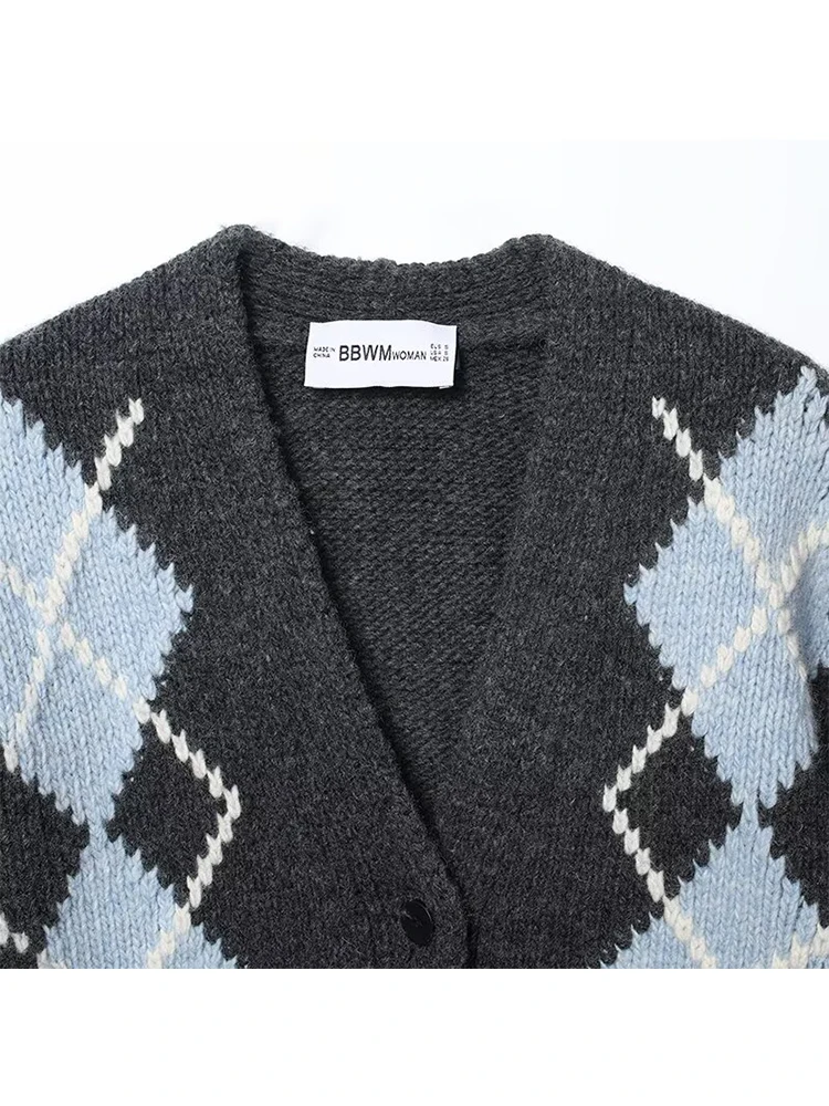 2025 New Women Fashion Argyle Knitted Cardigans Long Sleeve V neck Short Sweater Cardigan Autumn Winter New Style Knitwear Coat