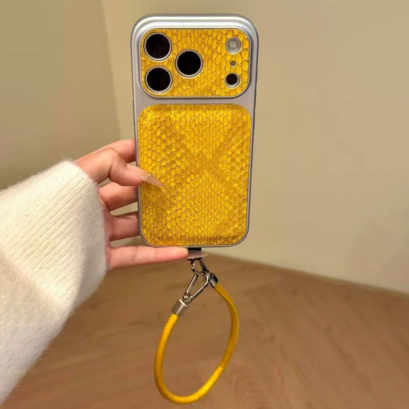 Elegant Snakeskin Leather Lanyard Phone Case - Premium Shockproof Glossy Armor Cover