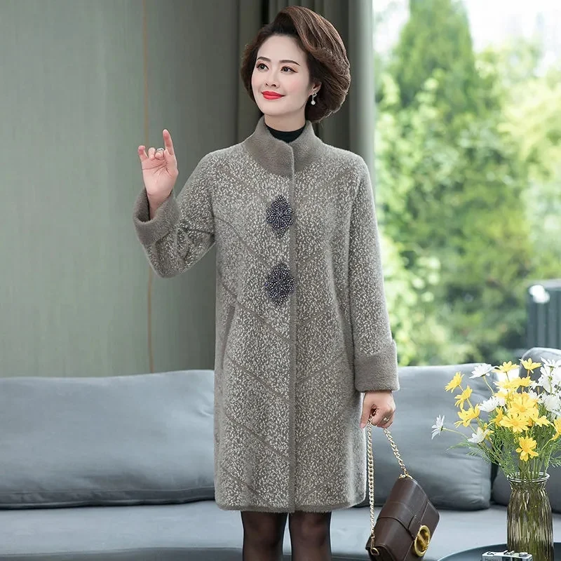 2023 New Mom Autumn/Winter Fashion Foreign Mink Fleece Coat Top Middle Old Age Women's Wool Coat Middle Long Style Noble Cardiga