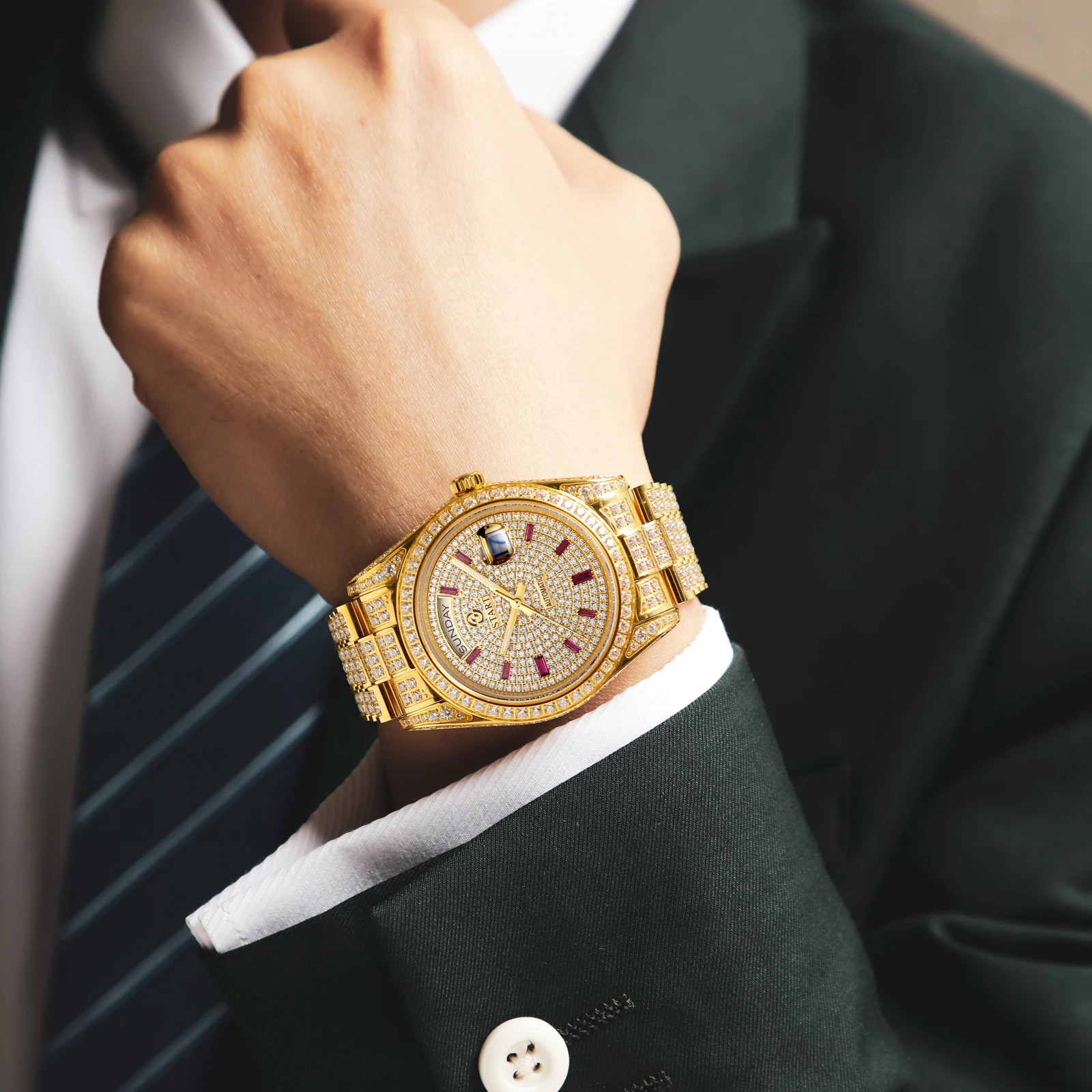 【start】men's watch swiss automatic mechanical movement diamond watch waterproof date week function golden watch 【START】Men's watch Swiss Automatic Mechanical Movement Diamond Watch Waterproof Date Week Function Golden watch 2