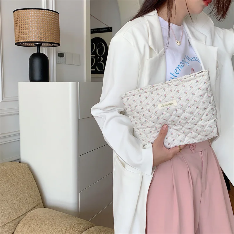 1 Pc Cartoon Baby Diaper Bag for Women Aesthetic Floral Bear Infant Baby Diaper Organizer Portrable Travel Baby Item Storage Bag