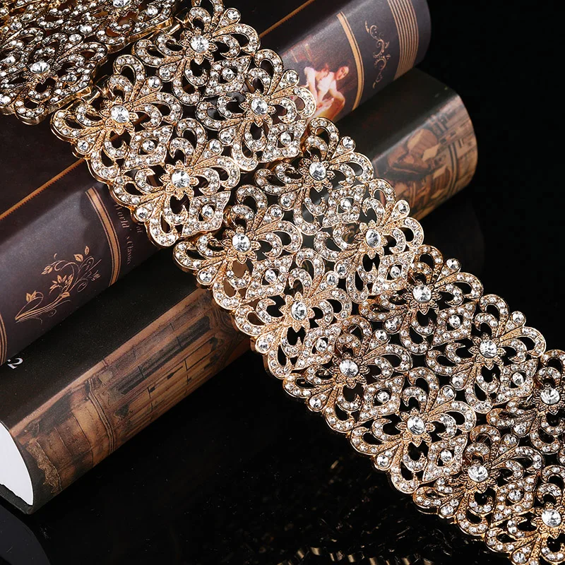 

2022 New Arabian style luxury women's alloy crystal Rhinestone stone belt hollow out design wedding waist chain