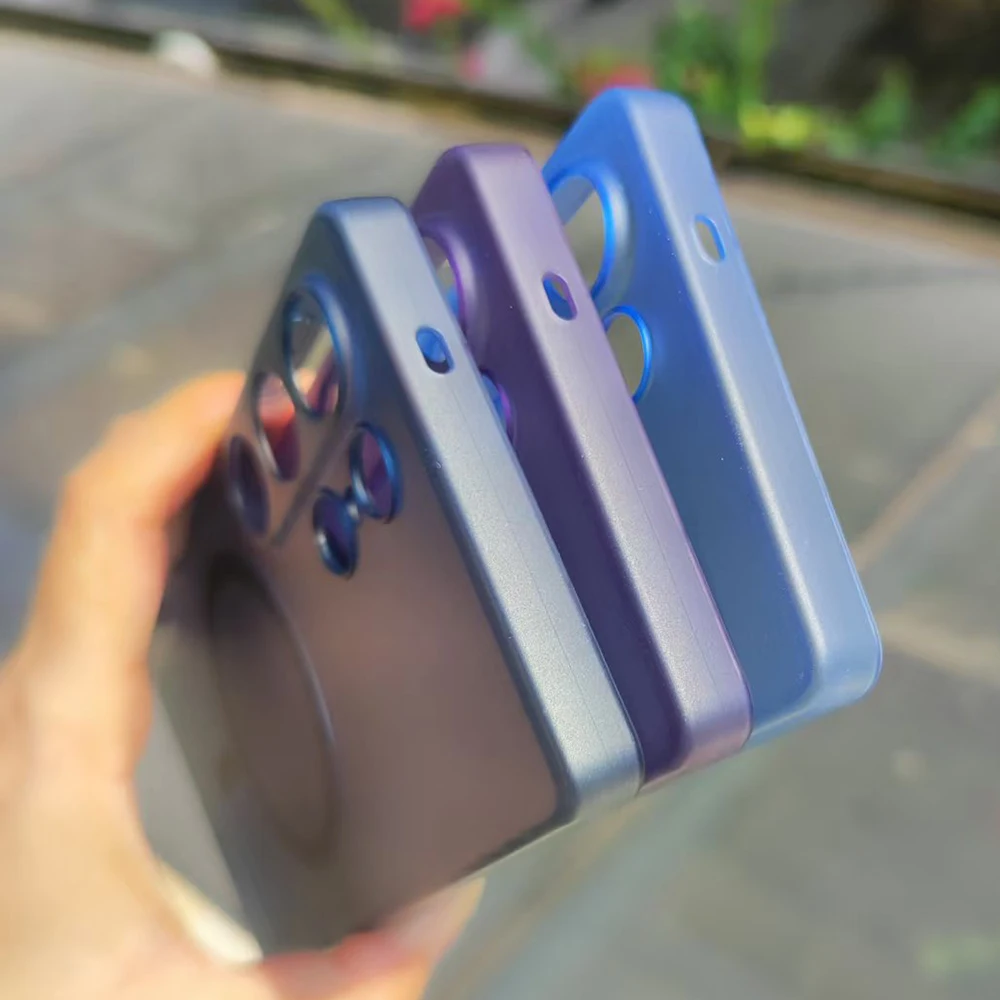 Slim Ice Mist Transparent Magnetic Case with Wireless Charging and Shockproof Protection