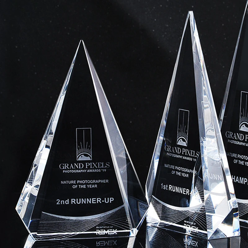 Customized Transparent Triangle Shaped Iceberg Crystal Trophy, Excellent Staff Annual Meeting Awards, Home Decoration Medal, 1Pc