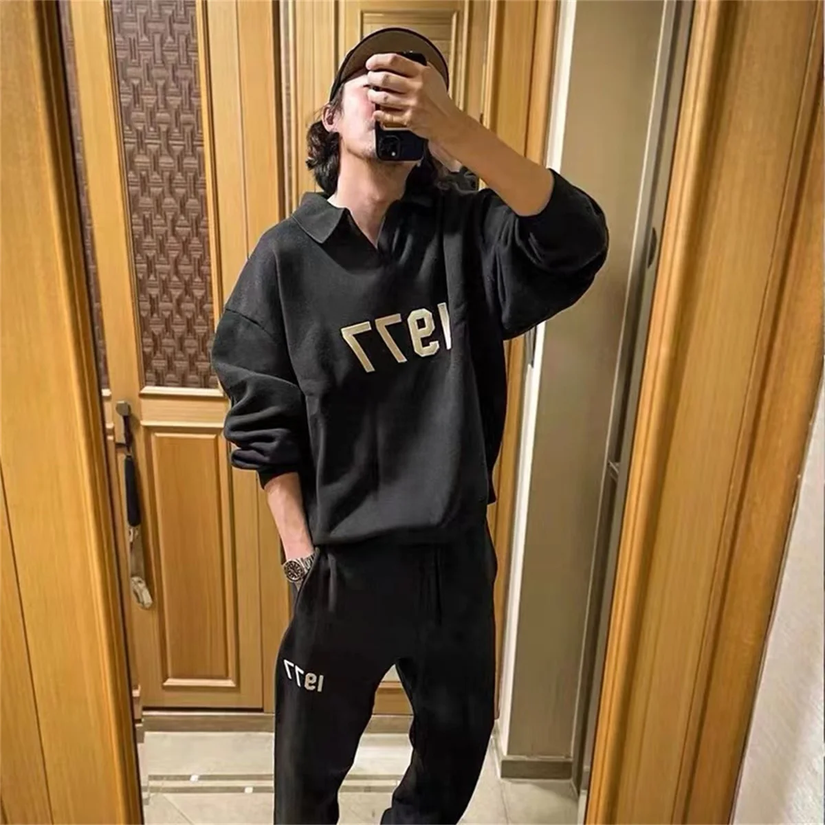 

Street Fashion FOG 1977 ESSENT- High-Street Wear Flocking Embroidery Quality Priting Knitted POLO Sweater Couple Unisex