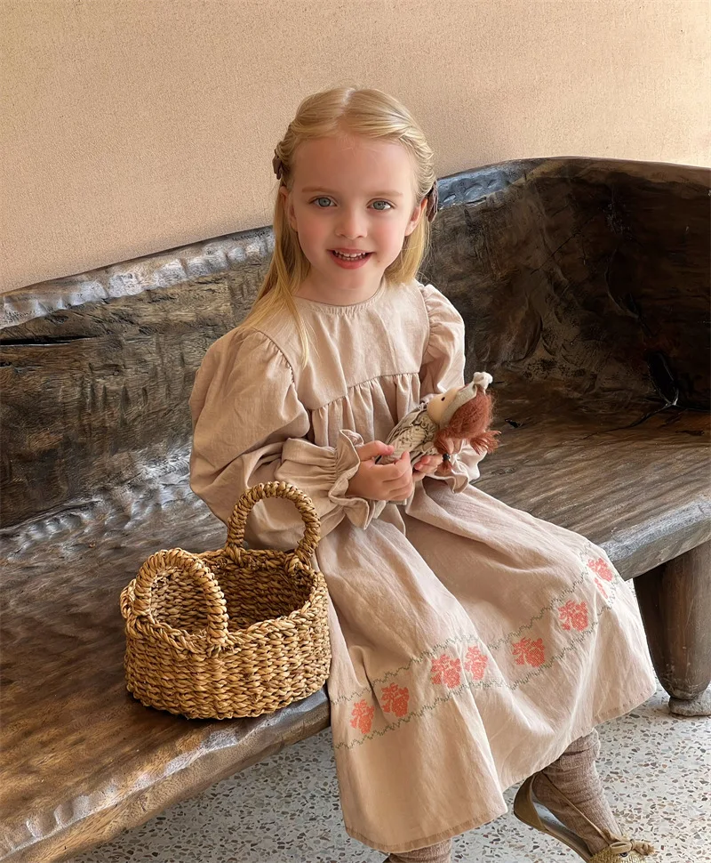 

Girls Casual Dresses Children Clothing Autumn Season New Korean Embroidery Baby Long Sleeved Round Collar Cotton