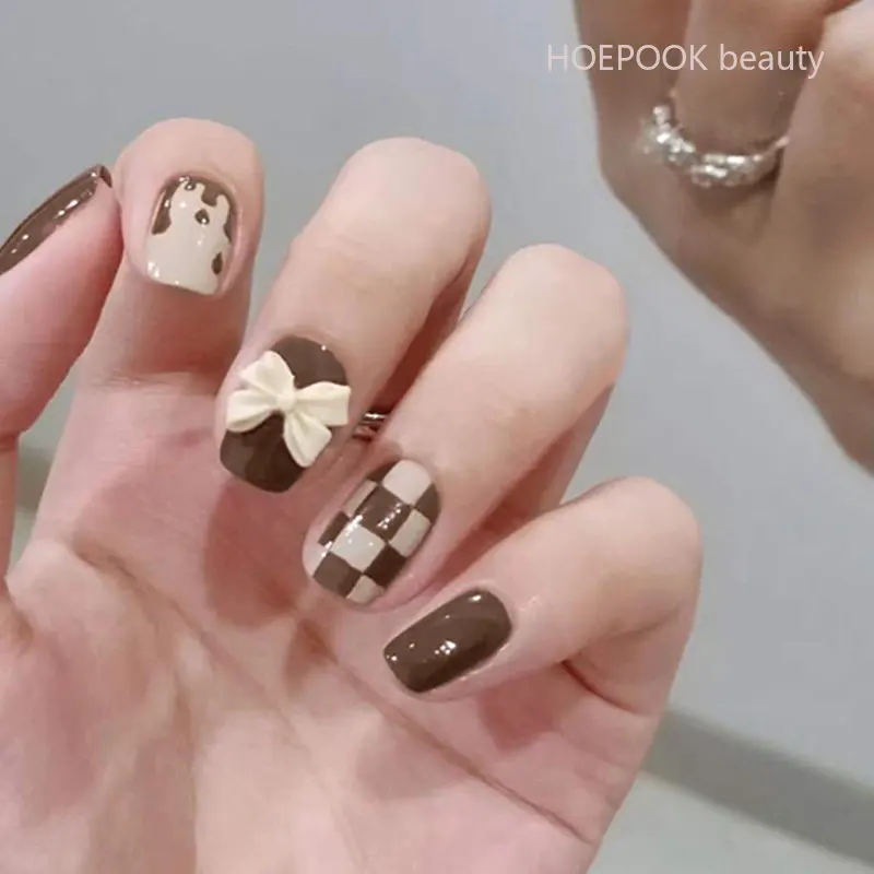 Elegant Maroon Nail Art Made Simple