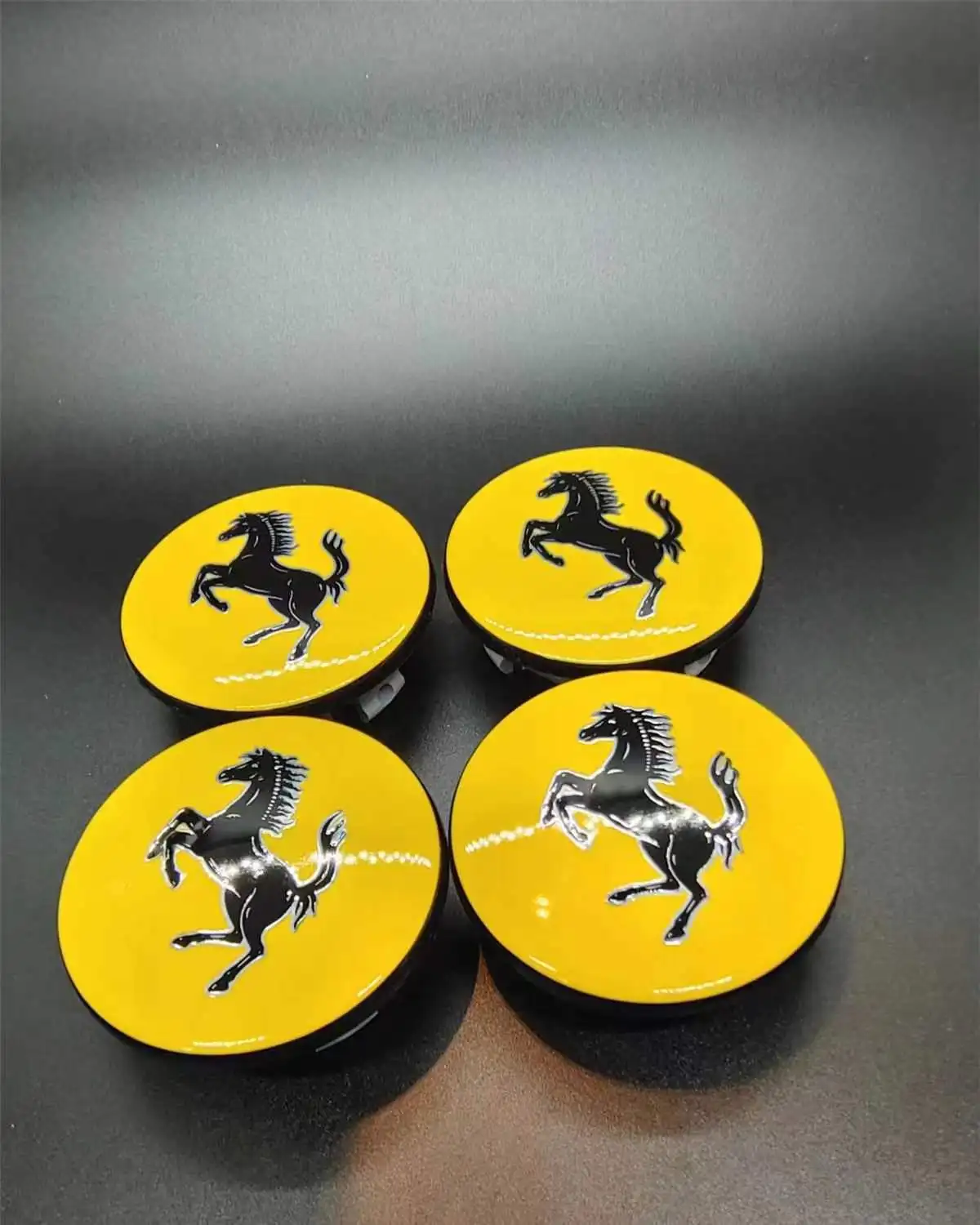 

1pcs/4pcs Original Wheel Hub Cap Rims Emblem Badge For Ferrari 458 488 F12 FF 430 Purosangue Portofino 000340066 Accessories