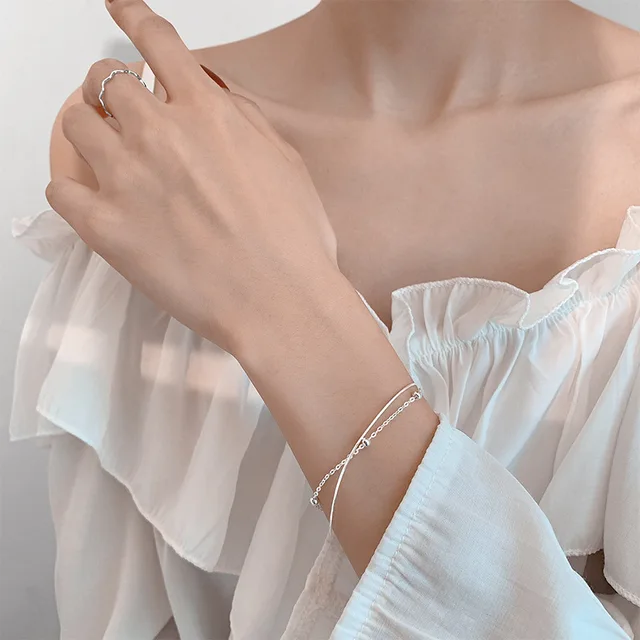 Silver lucky bracelets with a round ball shape