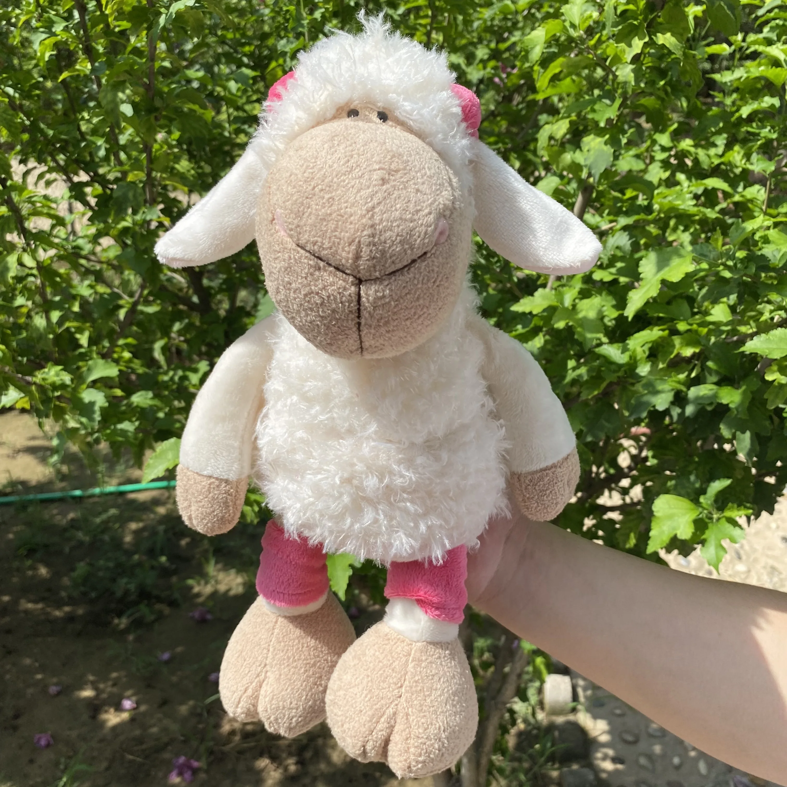 

35-45 cm New The Cuddly animal plush toy lamb wears a flowered sheep white Lucy goat doll lamb doll gift to his girlfriend