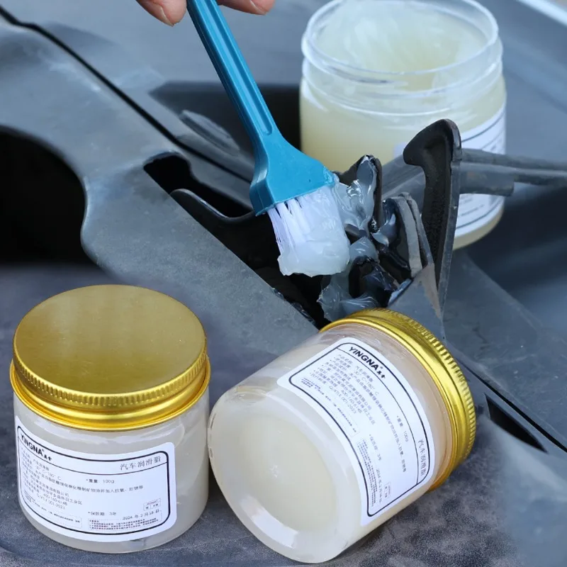 Automotive Grease Kit with Brush Gear Oil Grease Multi-Purpose O-Ring Maintenance Door Rattle Rust Preventive Oil