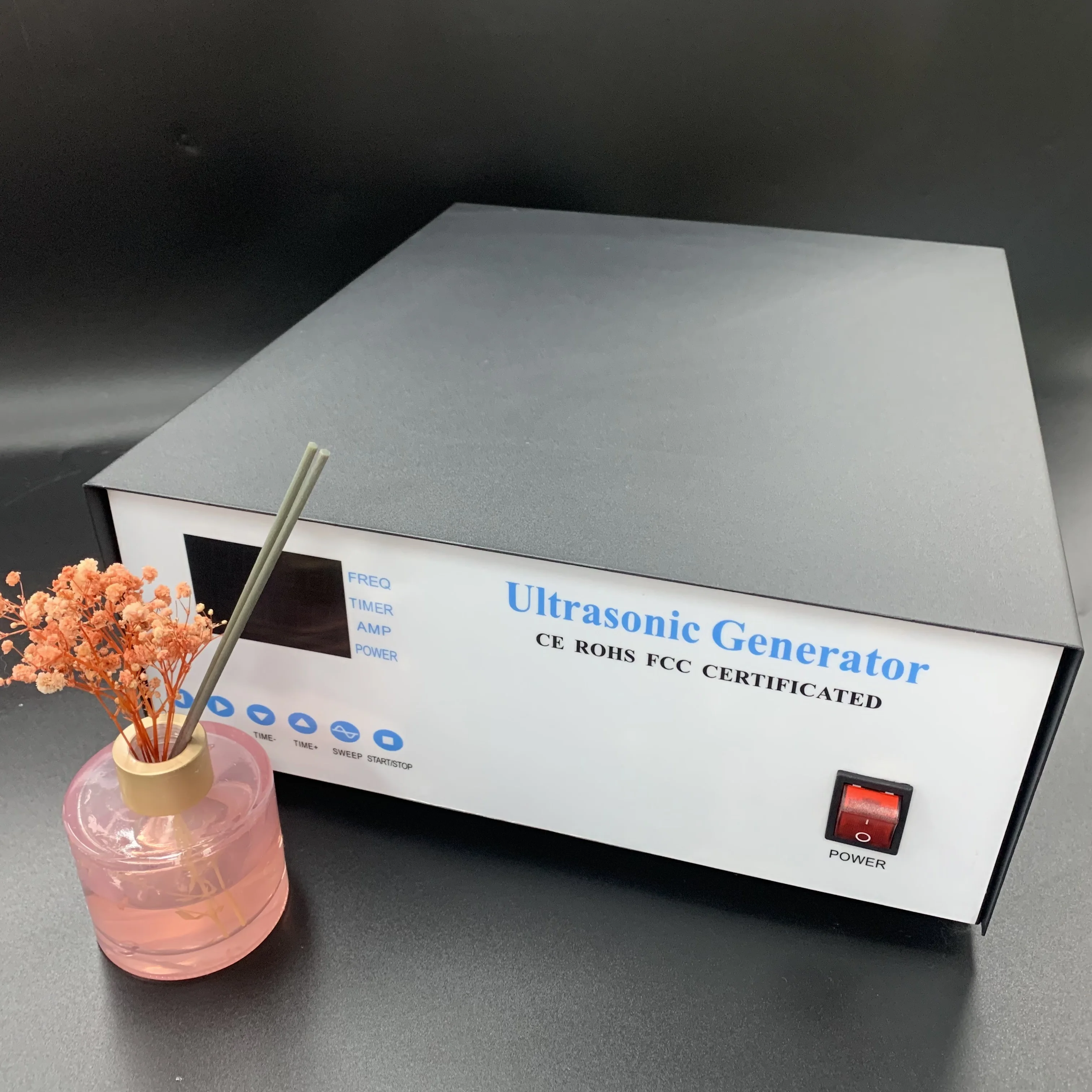 

Высокочастотный цифровой ультразвуковой звуковой генератор 100 кГц 1200 Вт