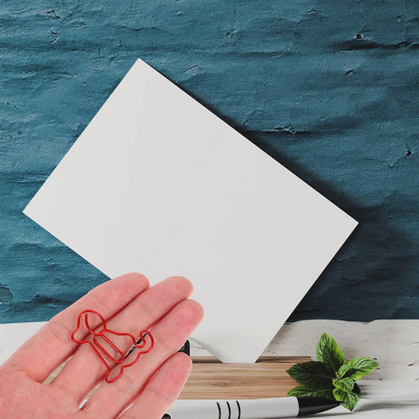 50Pcs 개 모양의 종이 클립 귀여운 동물 책갈피 클립 금속 종이 클립 사무실 홈 학교를위한 다기능 장식