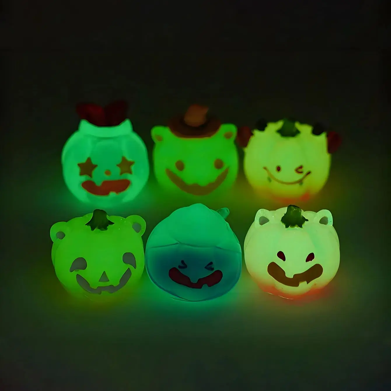 Set De 6 Citrouilles Lumineuses En Résine - Déco Halloween Maison, Jardin - Miniatures Brillantes Pour Table Ou étagère