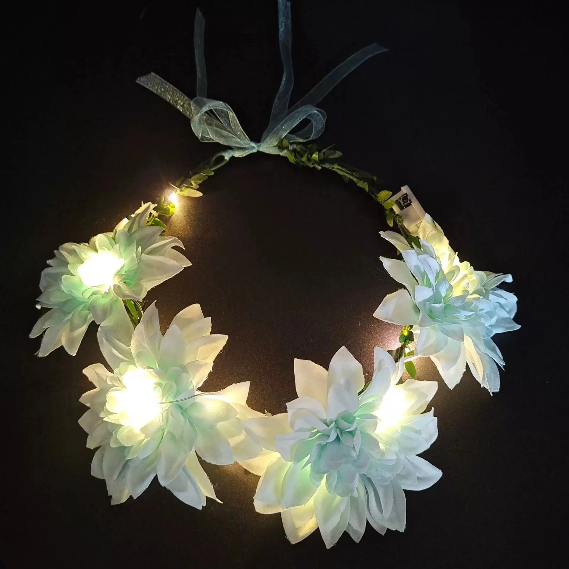 Super fairy head hoop flower garland hairband Sen female bridal luminous tiara crown sweet Korean wedding dress headdress decora