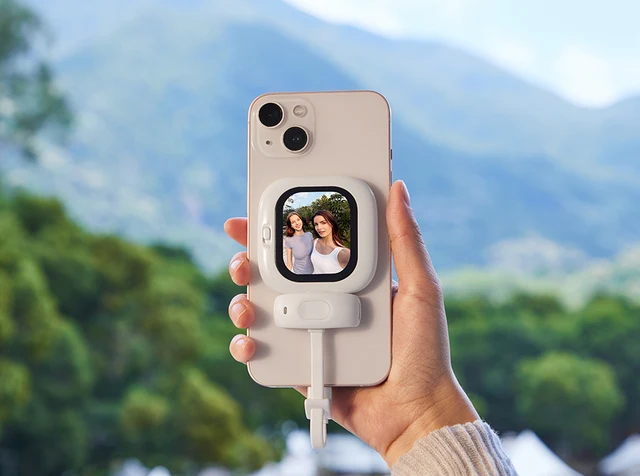なーなん♡ 自撮りモニター Founist Vlogmate Mini 楽天市場】【期間限定2000円割引&SNSで話題バズり中！】 自撮り