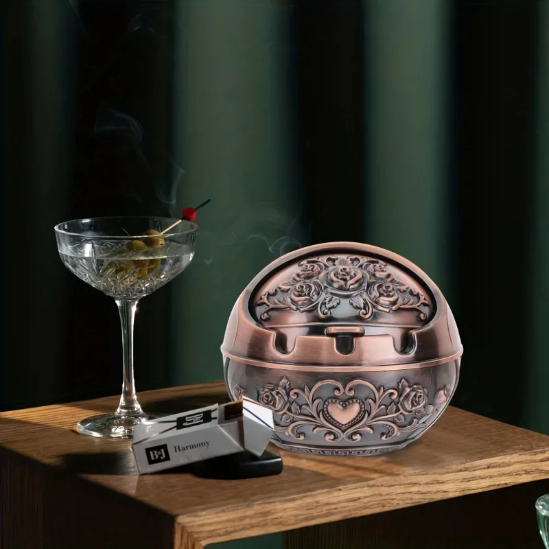 Metal Ashtray Metal Ashtray Smoking Windproof Vintage Lid Ornament Retro Cigarette Metal Decorative Gadgets Cigarettes Table