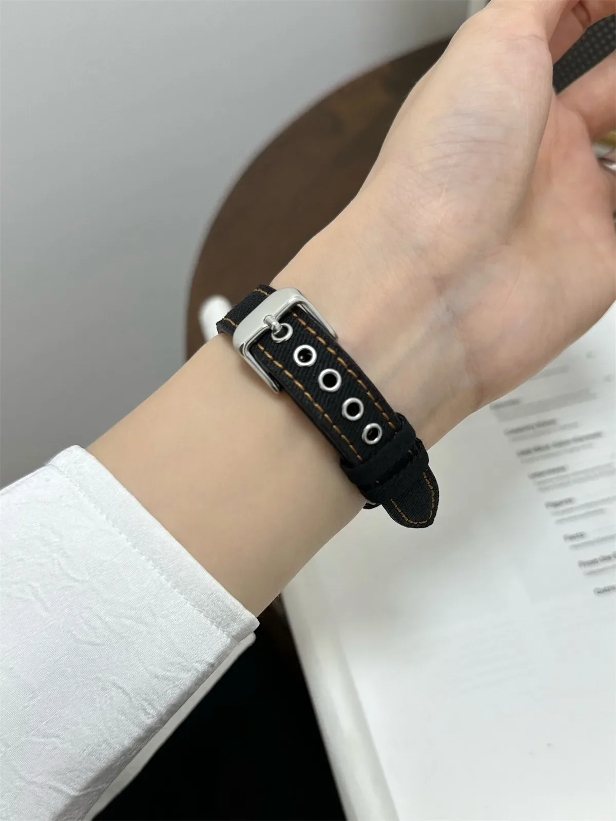Bracelet de montre pour iWatch 42/44/45/46/49 mm 38/40/41 mm Bracelet de montre tendance en cuir PU pour montres de la série Ultra2 Série 10/9/8/7/6/5/4/3/2/1_voghion.com