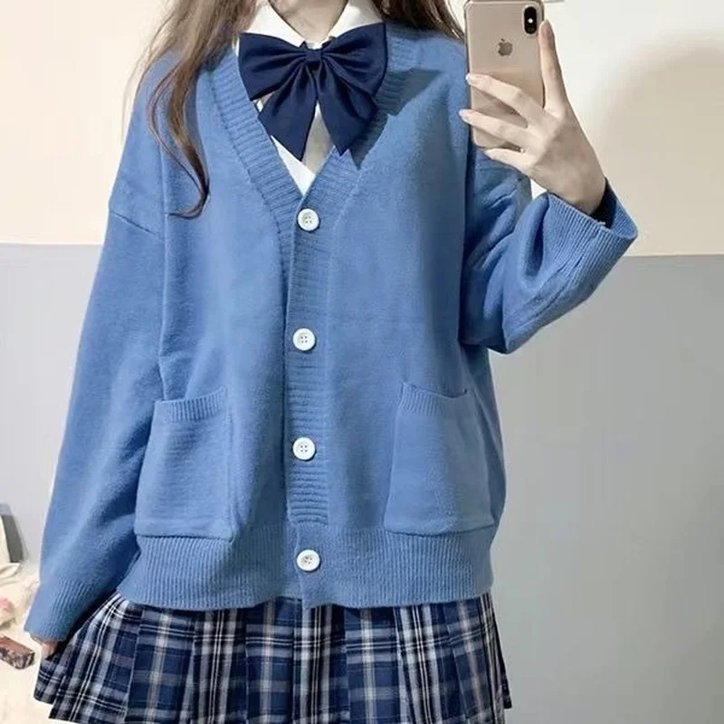 thumbnail image 1 of Suéteres básicos de escuela japonesa para mujer, cárdigan de punto suelto con cuello en V liso kawaii de otoño, uniforme de estilo preppy para cosplay, 1 of 5