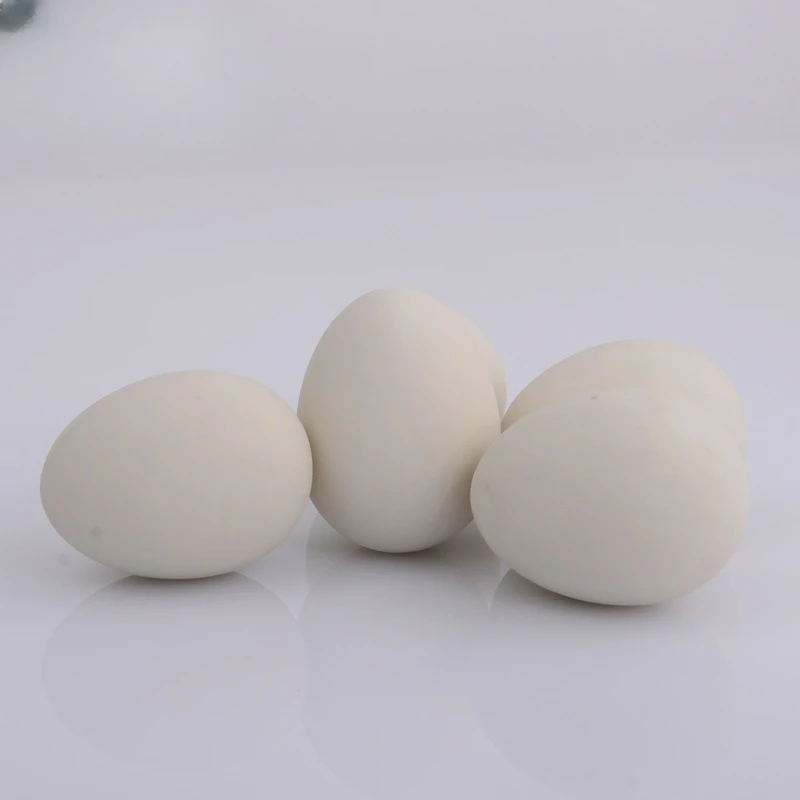 Bouncing Ball Toy 1 Pcs Novelty Bouncy Eggs Realistic Fake Rubber Bouncing Balls Model Farm Chicken Nesting Hen Hatching Egg Pet Toy Prank Joke