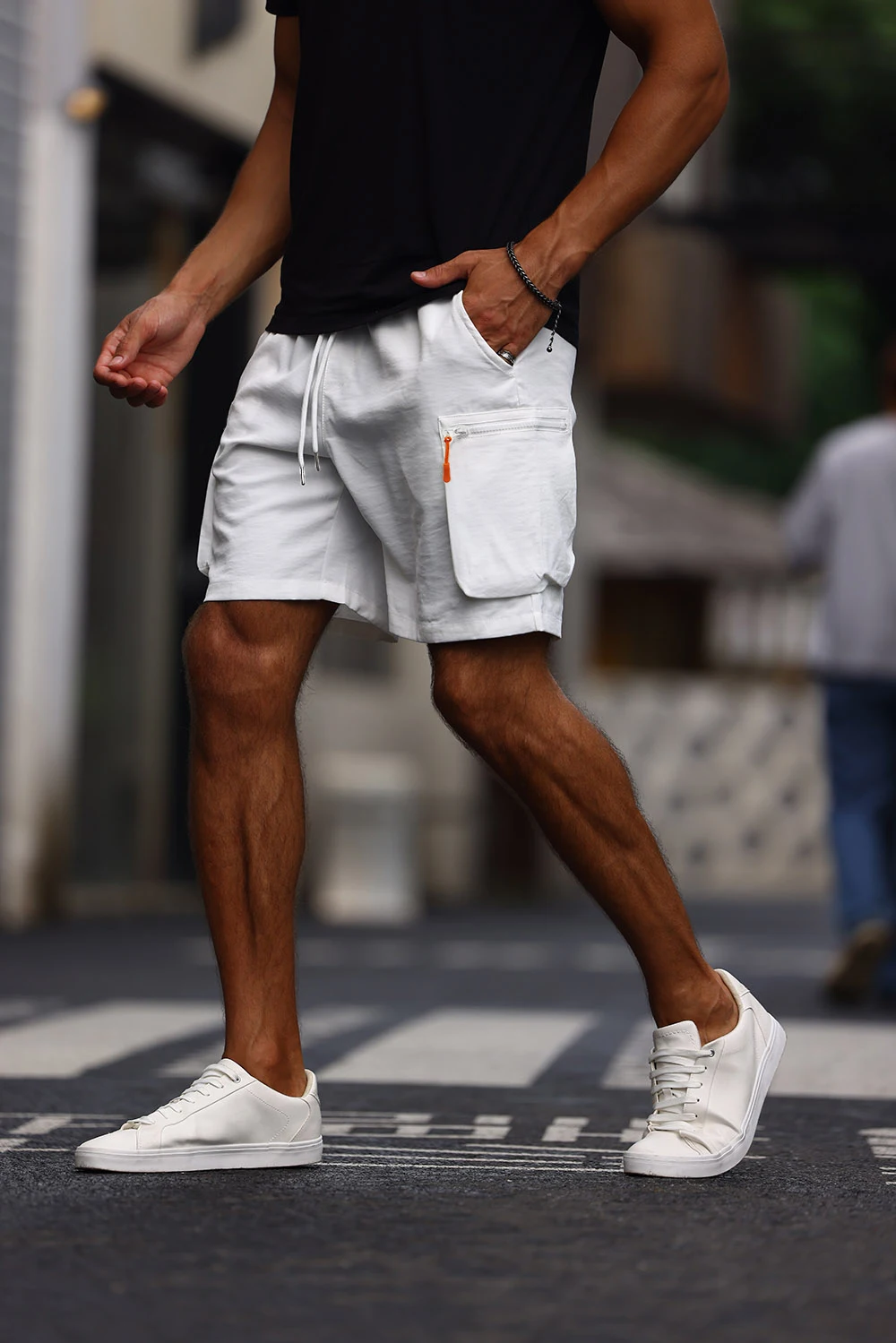 White Zipper Cargo Shorts With Contrast Pockets for Men 5