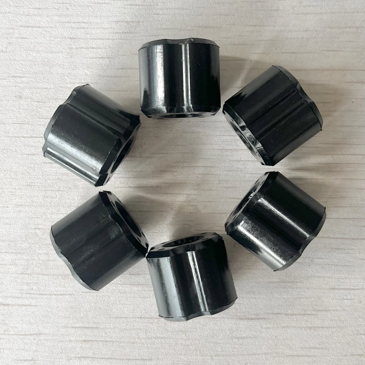 6PCS Brush Cutter Shaft Parts Bushing Oil Bearing 7MM/8MM For Grass Trimmer 26/28mm Tube Pipe Aluminum Tube Inside Replacement brush cutter accessories grass trimmer