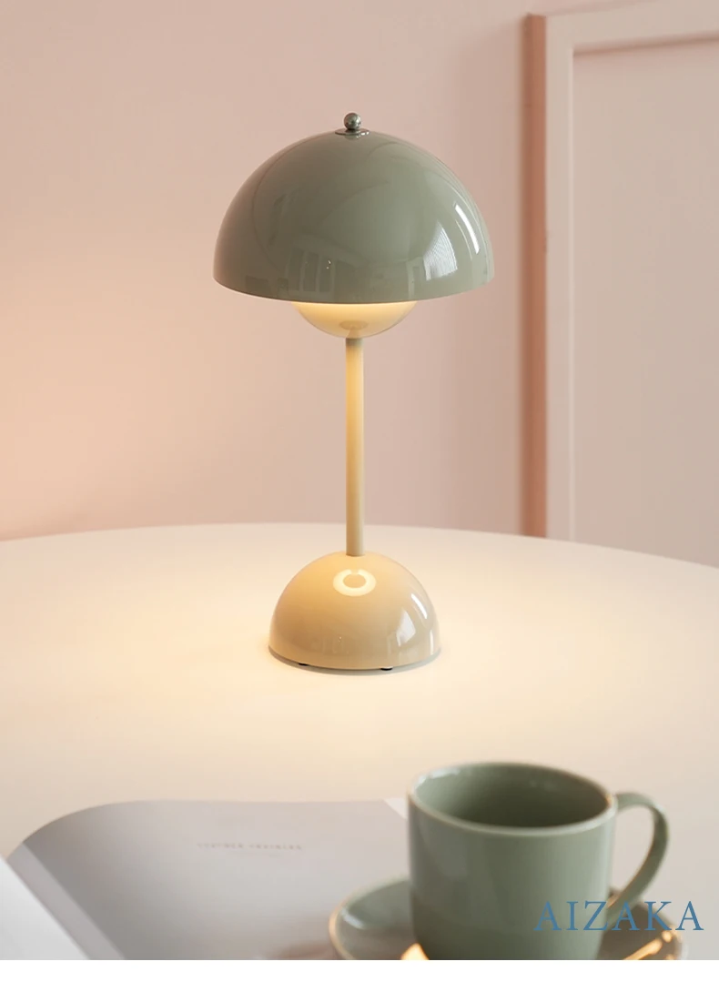 Table Lamp Image 1