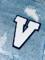 V