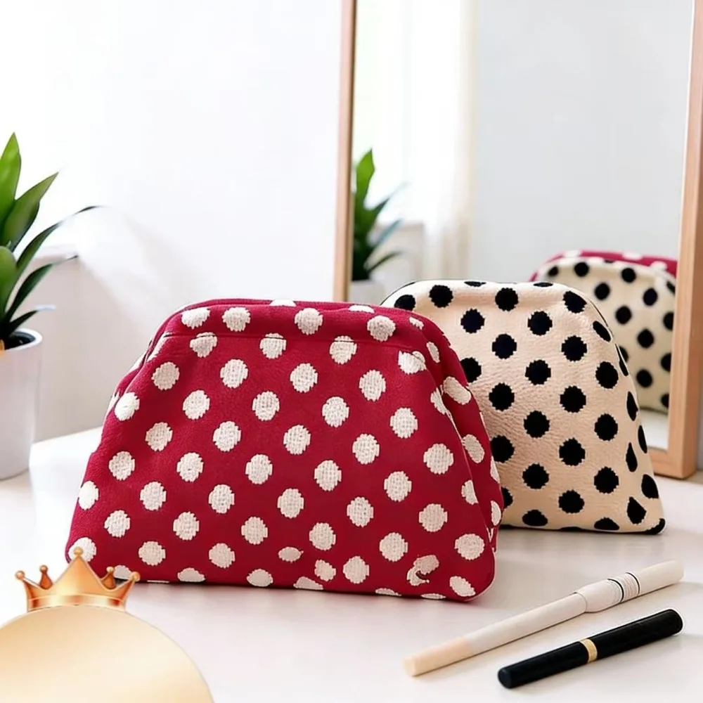 Borsa per il trucco retrò europea e americana a pois, custodia cosmetica portatile di grande capacità con blocco colore lavorato a maglia - immagine 4