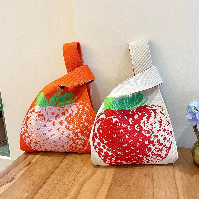 

Korean Version of The Niche Design Cute Strawberry Knitted Single Shoulder Hand Handbag Casual Backside Pericardium