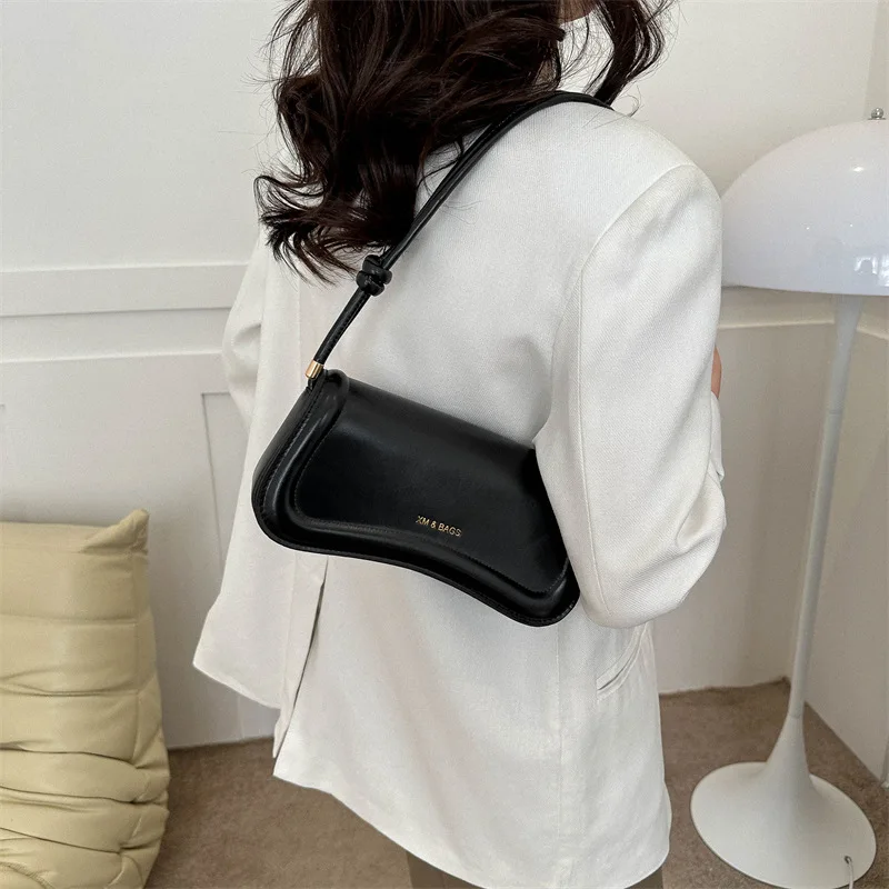 Women's Cross Shoulder Bag PU Leather Underarm Bag Small Bag with Handle Wallet