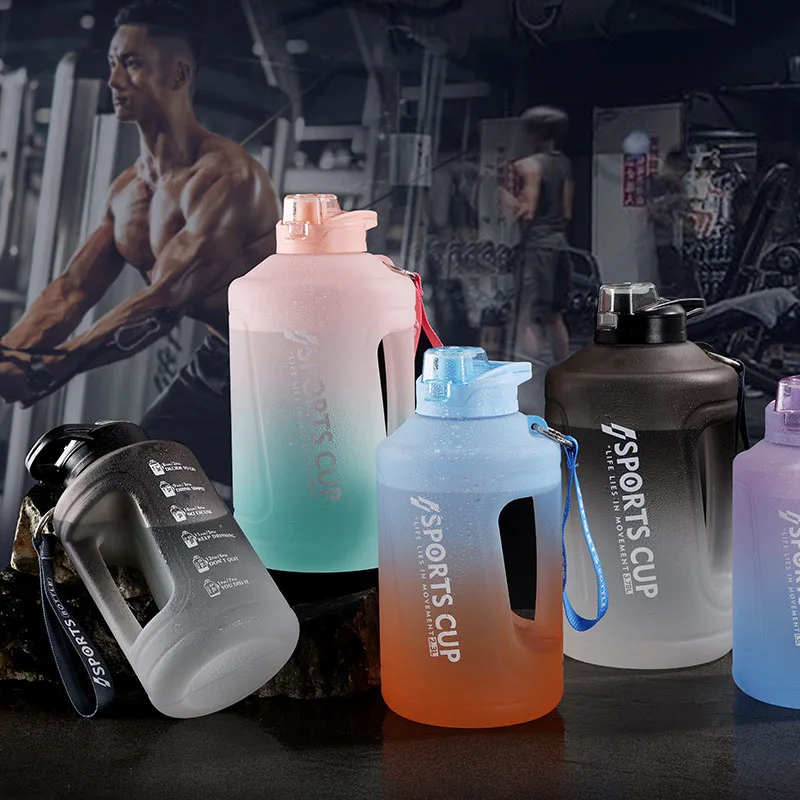 Straight Drinking Frosted Gradient Large Capacity Bucket Water Bottle with Straw Sports Water Bottle,Sports Bottle Water Bottle