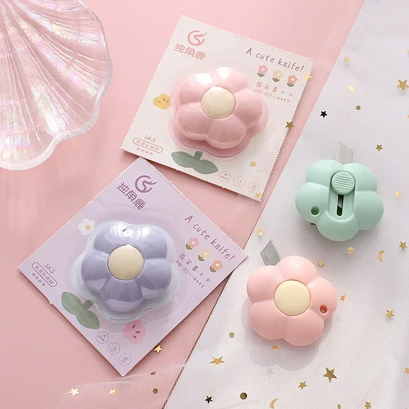 Cute Macaron Color Flower Shape Mini Utility Knife Student Safety Portable Envelope Express Box Opener Office Paper Cutter 1Pc utility knife,paper cutter,pocket folding knife,craft cutting knife